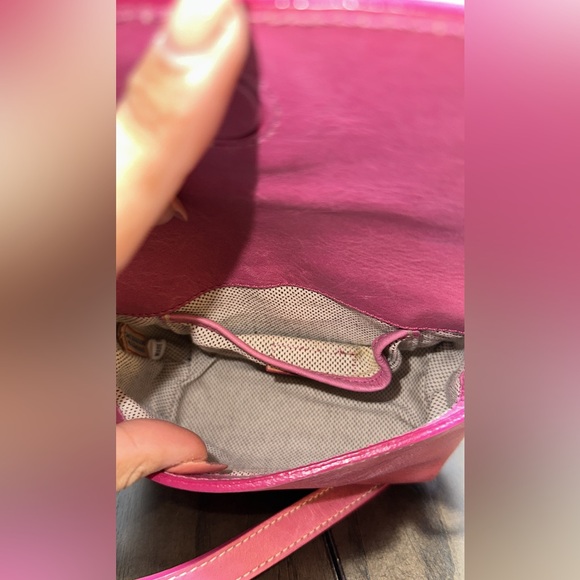 Dooney & Bourke Y2K Heart Pink Leather Crossbody Bag - Picture 8 of 10